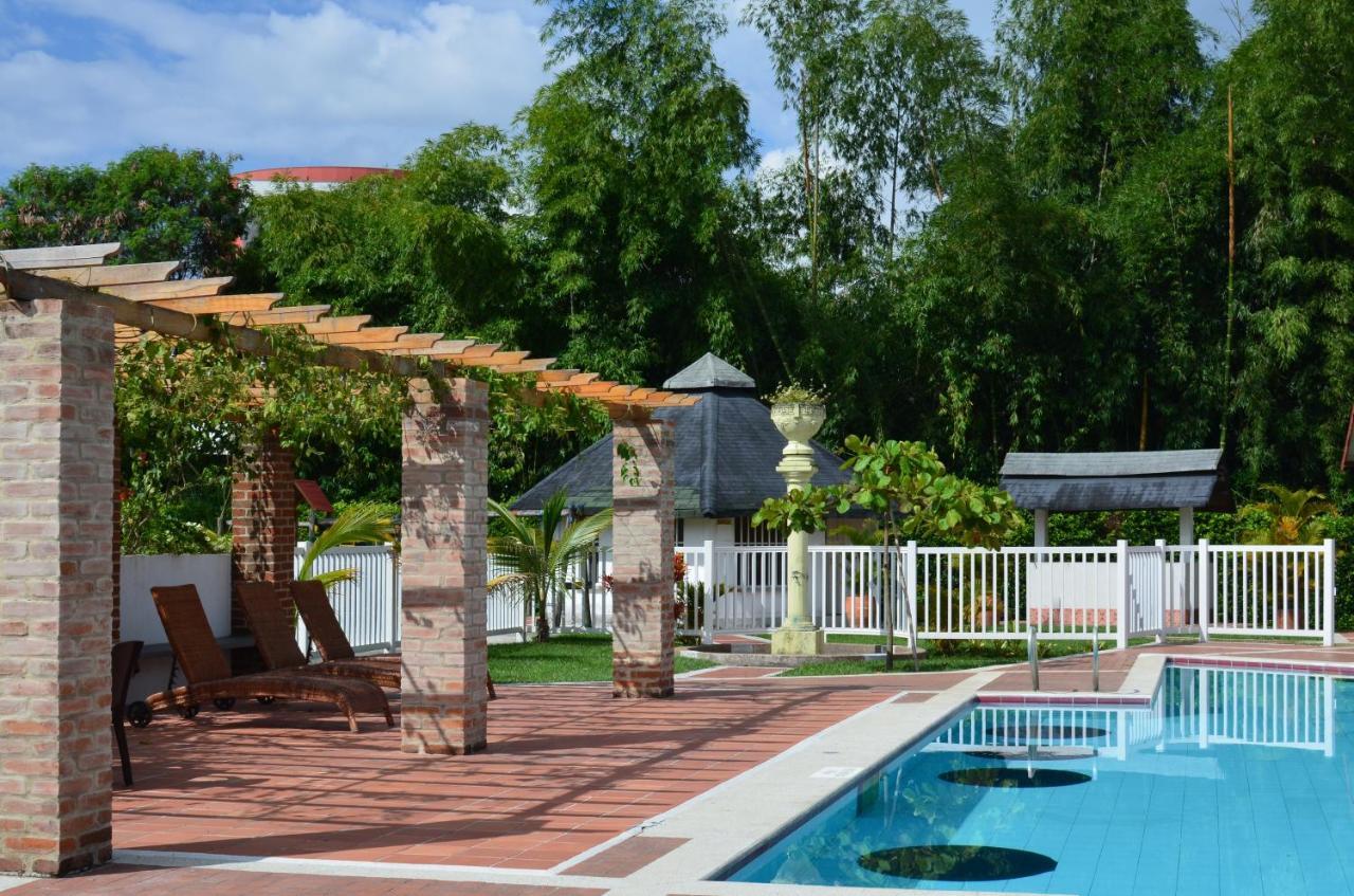 Hotel Santa Isabel Pereira Exterior photo